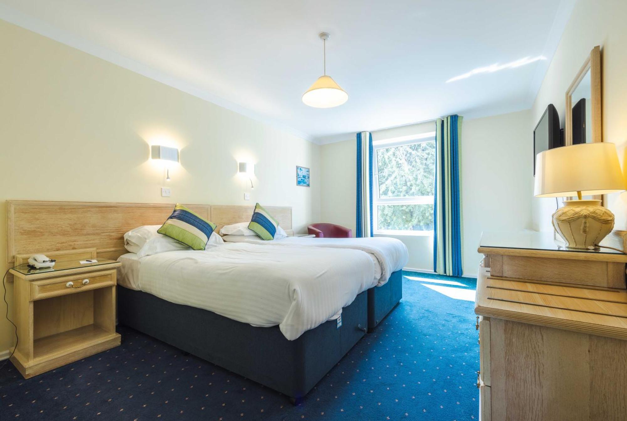 Beausite Hotel Grouville Екстер'єр фото