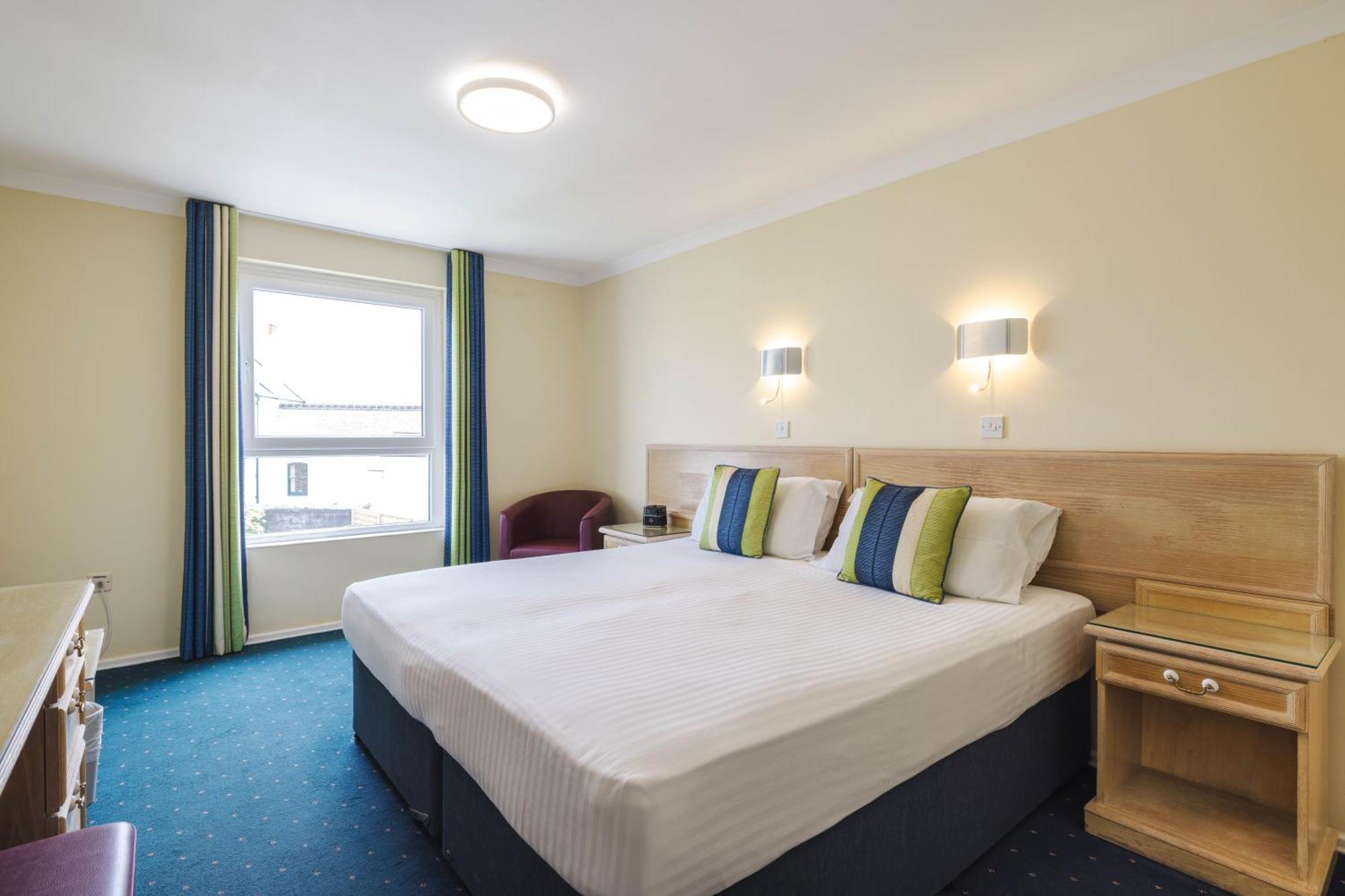 Beausite Hotel Grouville Екстер'єр фото